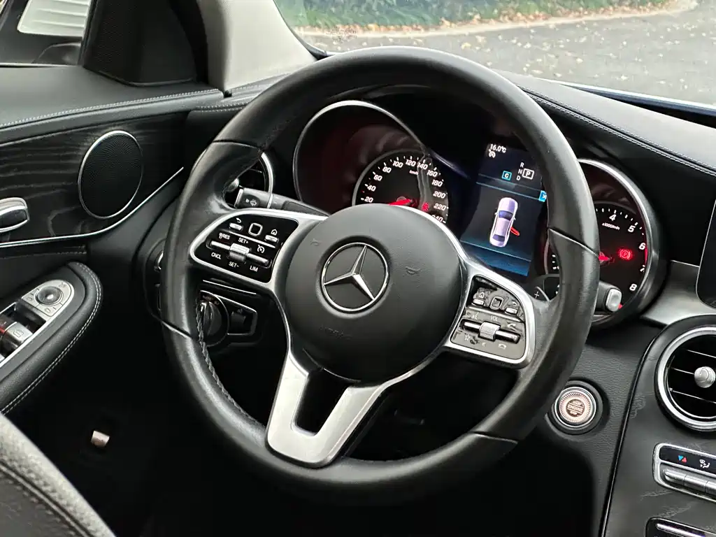 Mercedes-Benz C-Class 2019 — фото 14