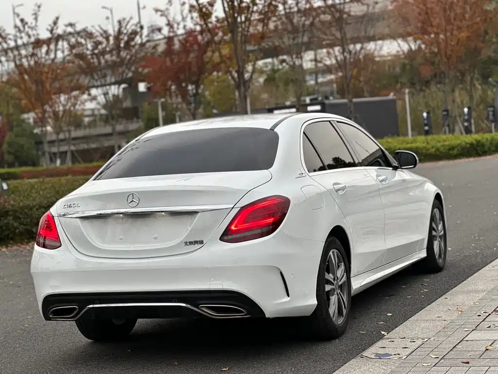 Mercedes-Benz C-Class 2019 — фото 6