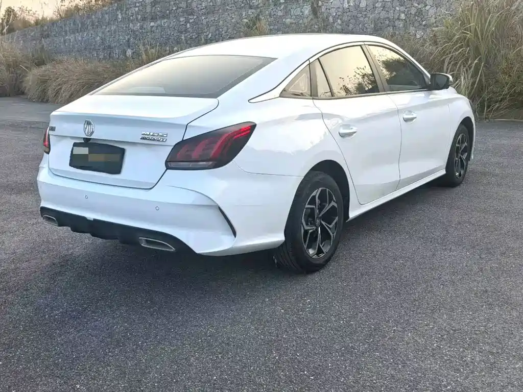 MG MG5 2022
