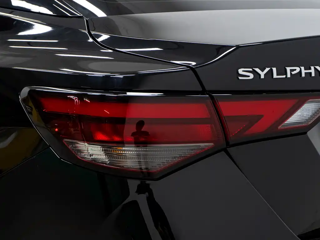 Nissan Sylphy 2021 — фото 21