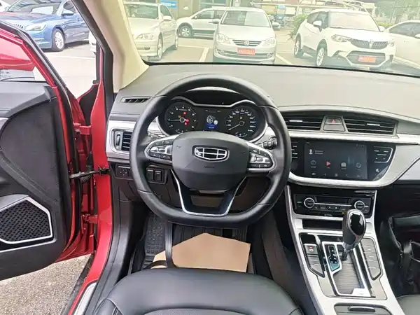 Geely Emgrand GS 2019