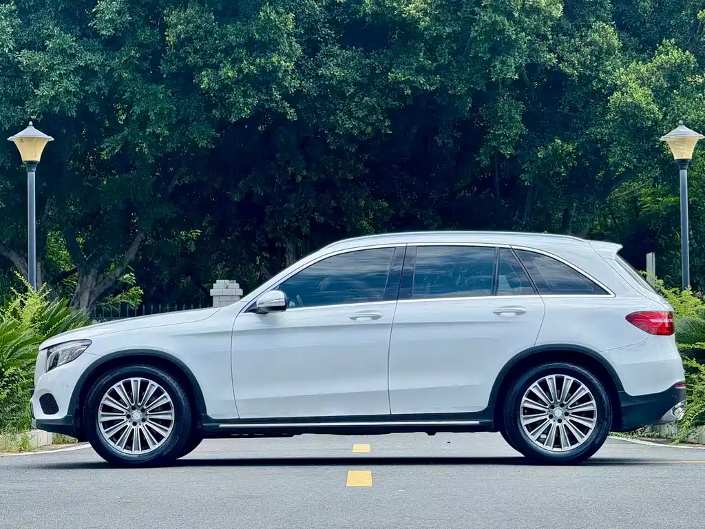 Mercedes-Benz GLC 2016 — фото 8