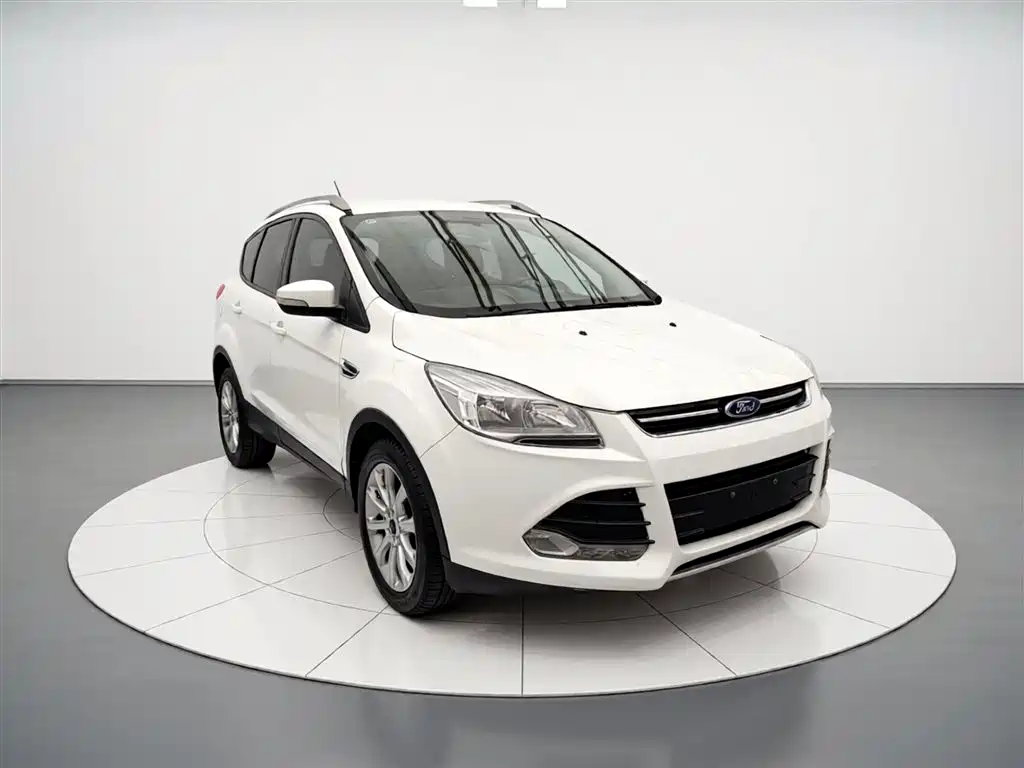 Ford Kuga 2015 — фото 4