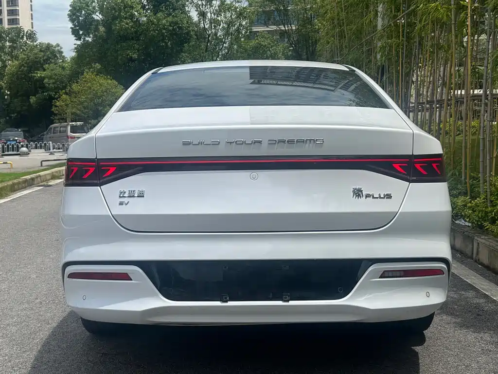 BYD Qin PLUS 2022 — фото 8