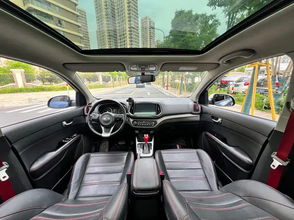 Kia KX3 2017 — фото 10