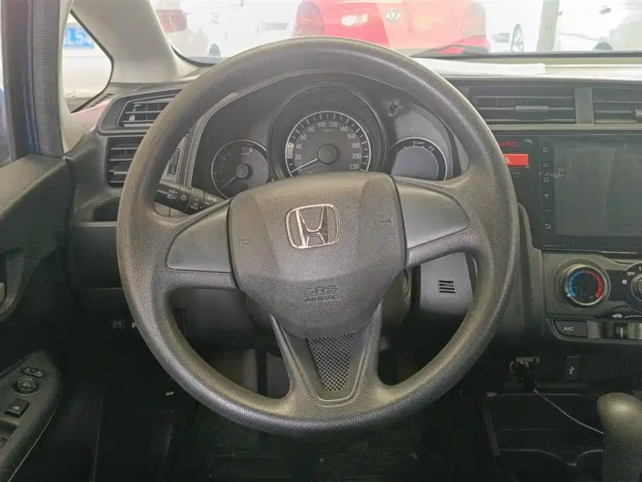 Honda Fit 2017 — фото 15