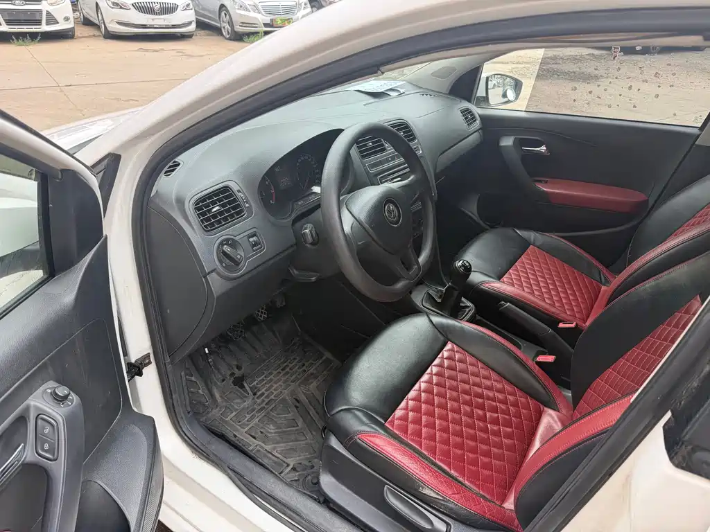Volkswagen Polo 2016