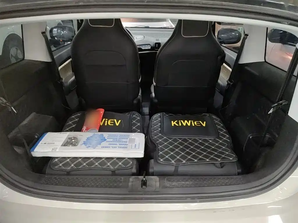 Baojun KiWi EV 2022 — фото 19