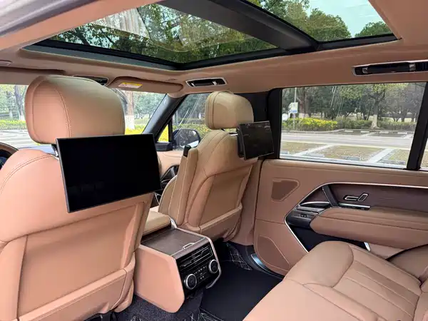 Land Rover Range Rover 2023