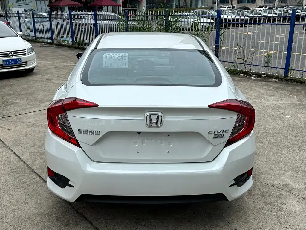 Honda Civic 2019 — фото 4