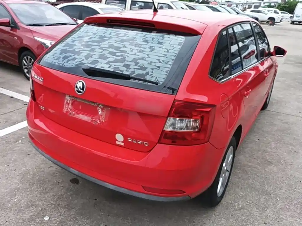 Skoda Rapid Spaceback 2016