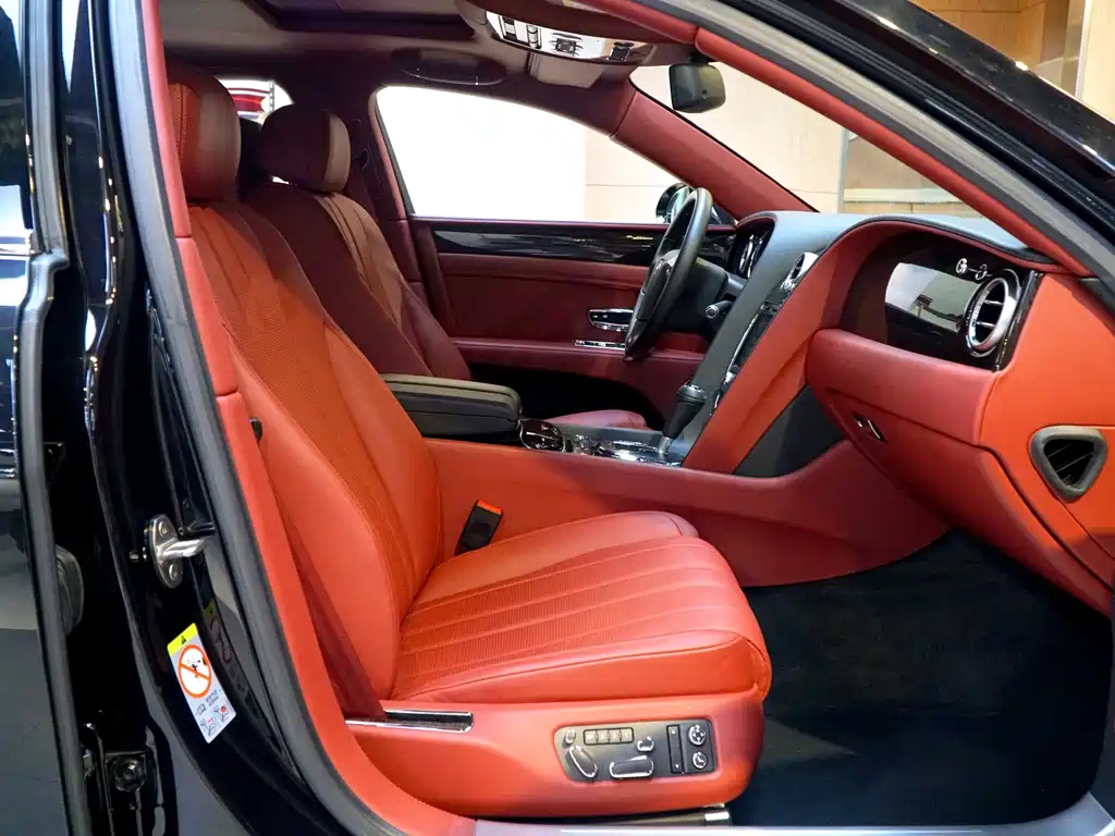 Bentley Flying Spur 2016 — фото 11
