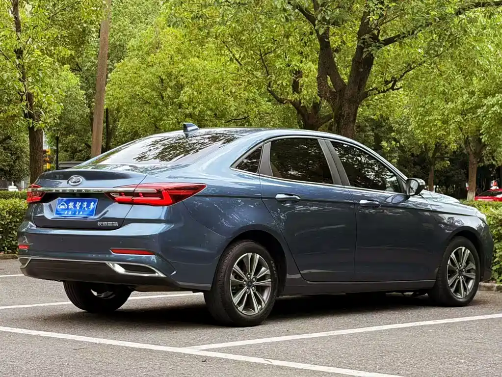 Ford Escort 2021