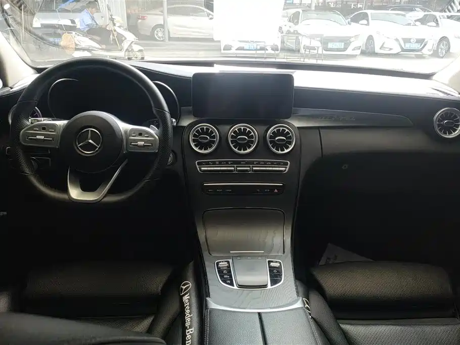 Mercedes-Benz C-Class 2020 — фото 12