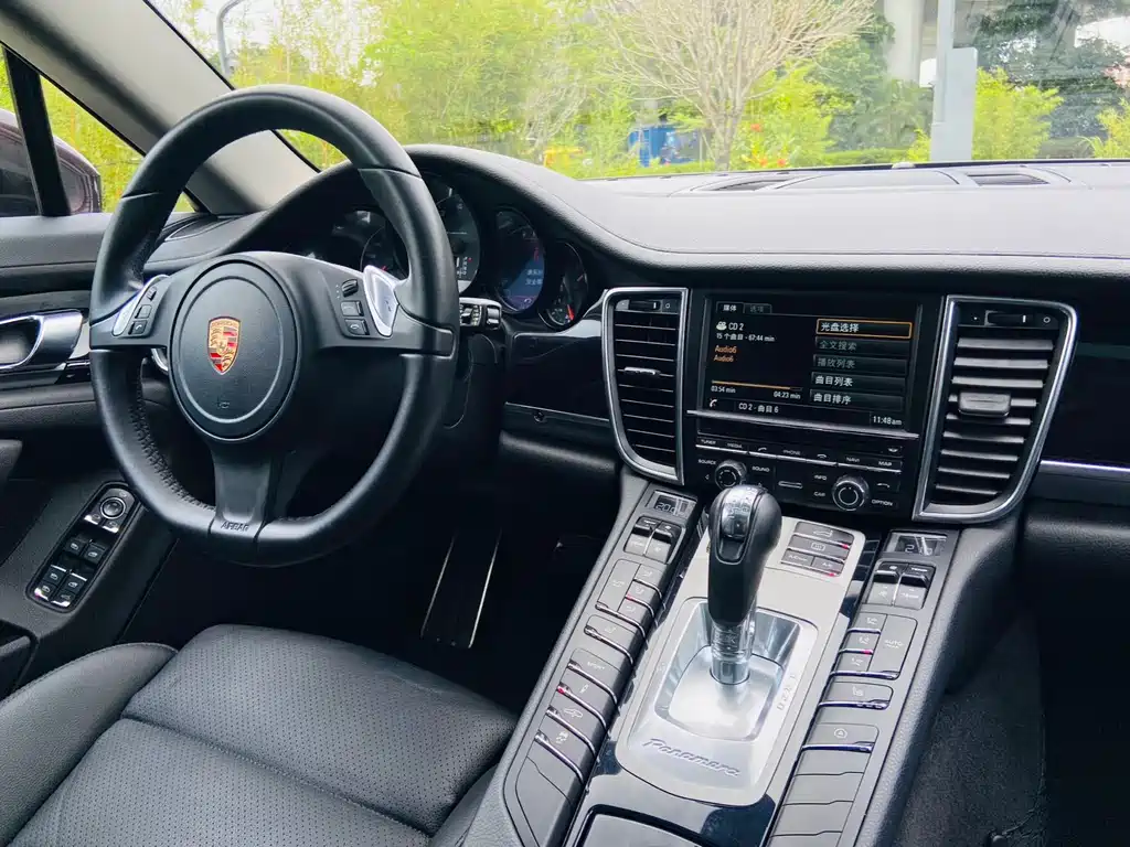 Porsche Panamera 2015 — фото 21