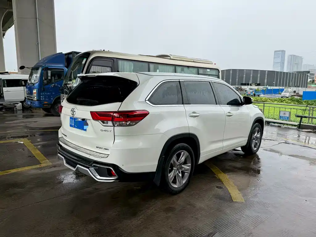 Toyota Highlander 2018