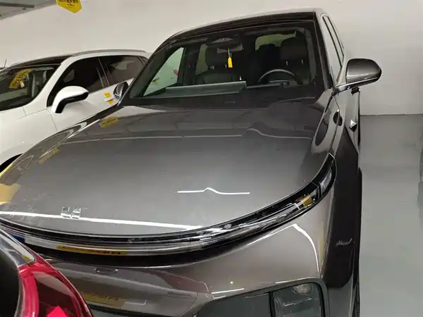 Li Auto L8 2023