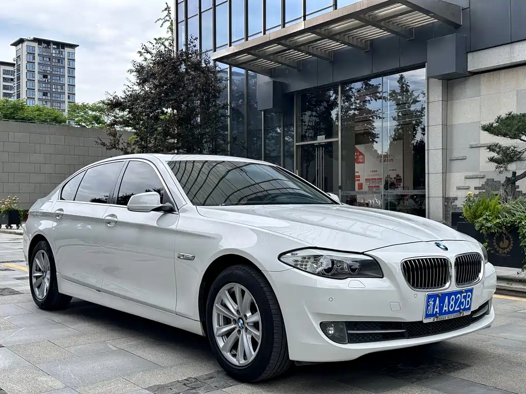 BMW 5 Series 2013 — фото 3