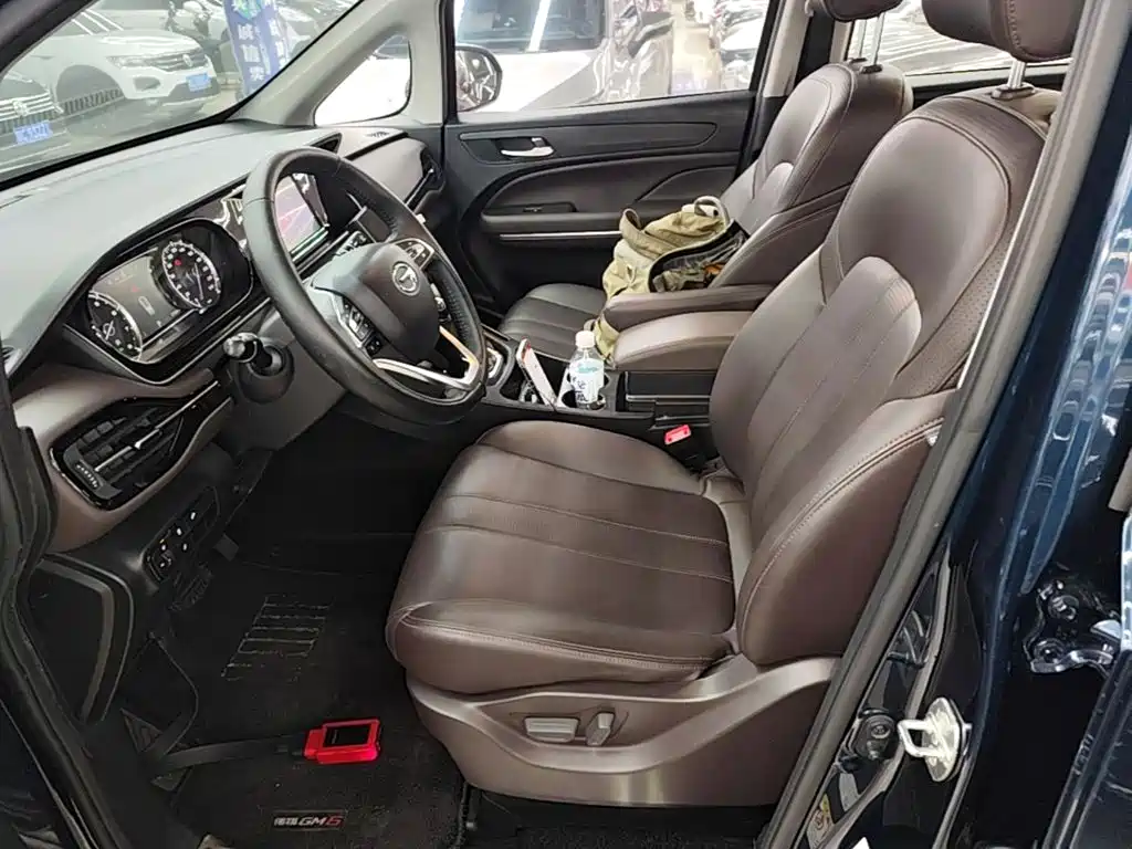 GAC Trumpchi M6 2020 — фото 15