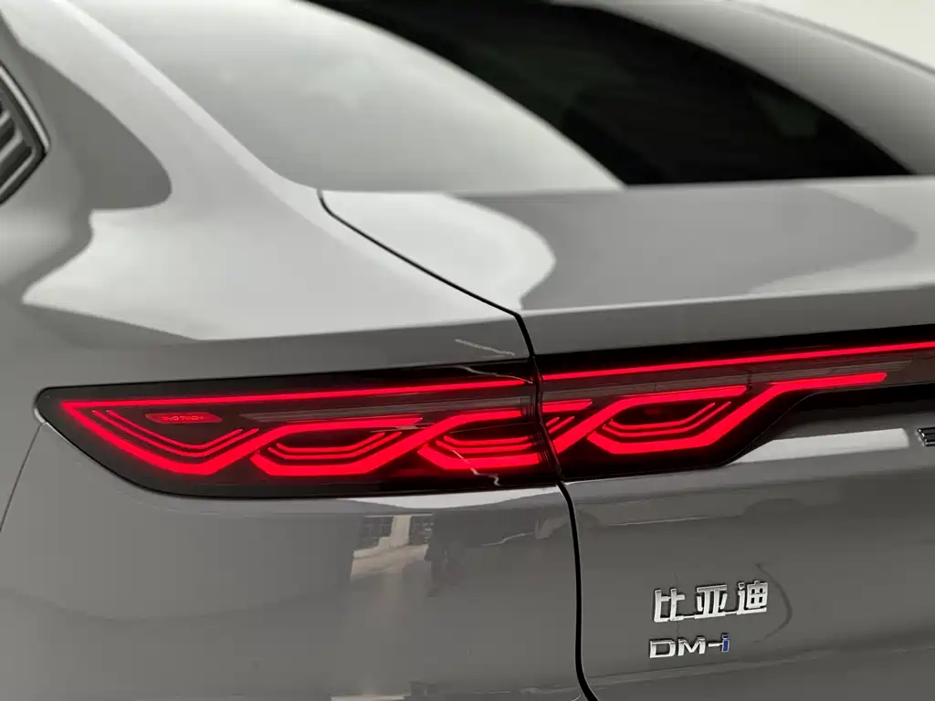 BYD Han 2025 — фото 18