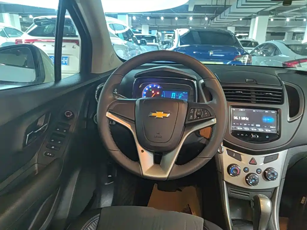 Chevrolet Trax 2014 — фото 11