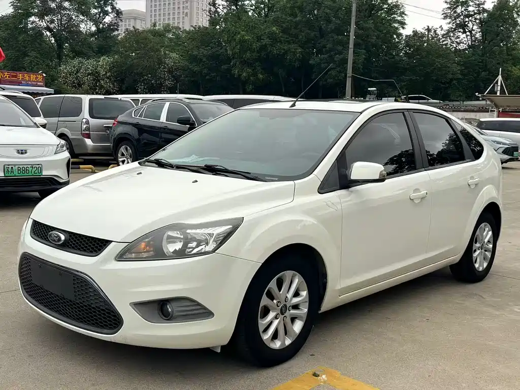 Ford Focus 2016 — фото 1