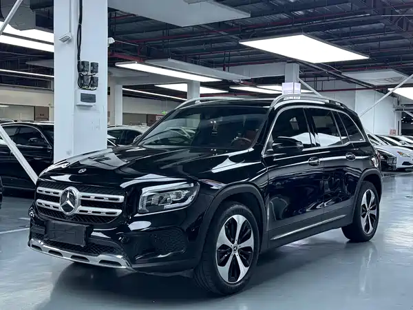 Mercedes-Benz GLB 2021