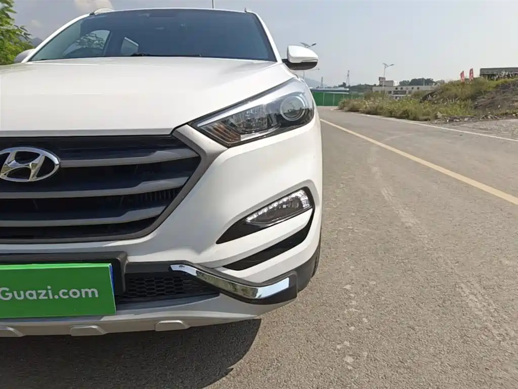 Hyundai Tucson 2016 — фото 24