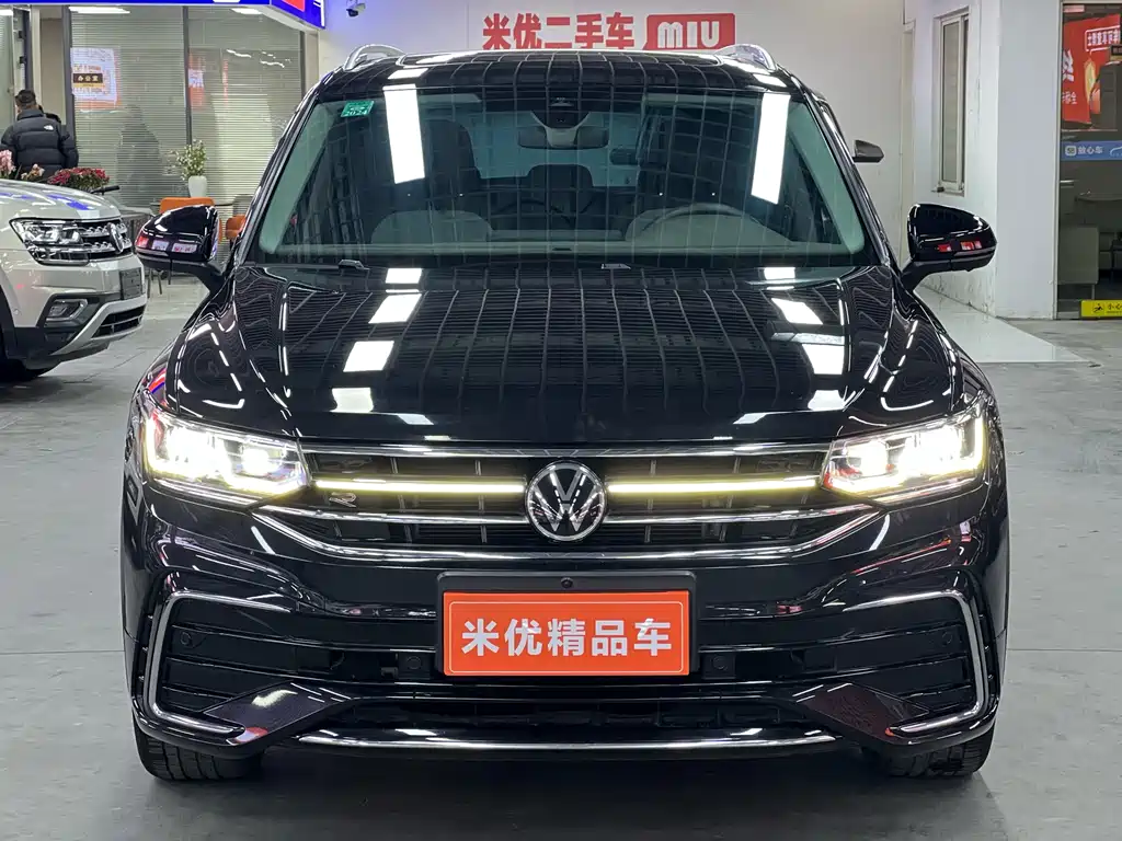 Volkswagen Tiguan L 2022 — фото 2