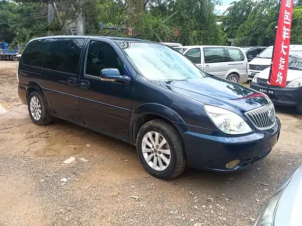 Buick GL8 2012