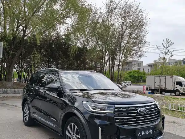 Ford Explorer 2023