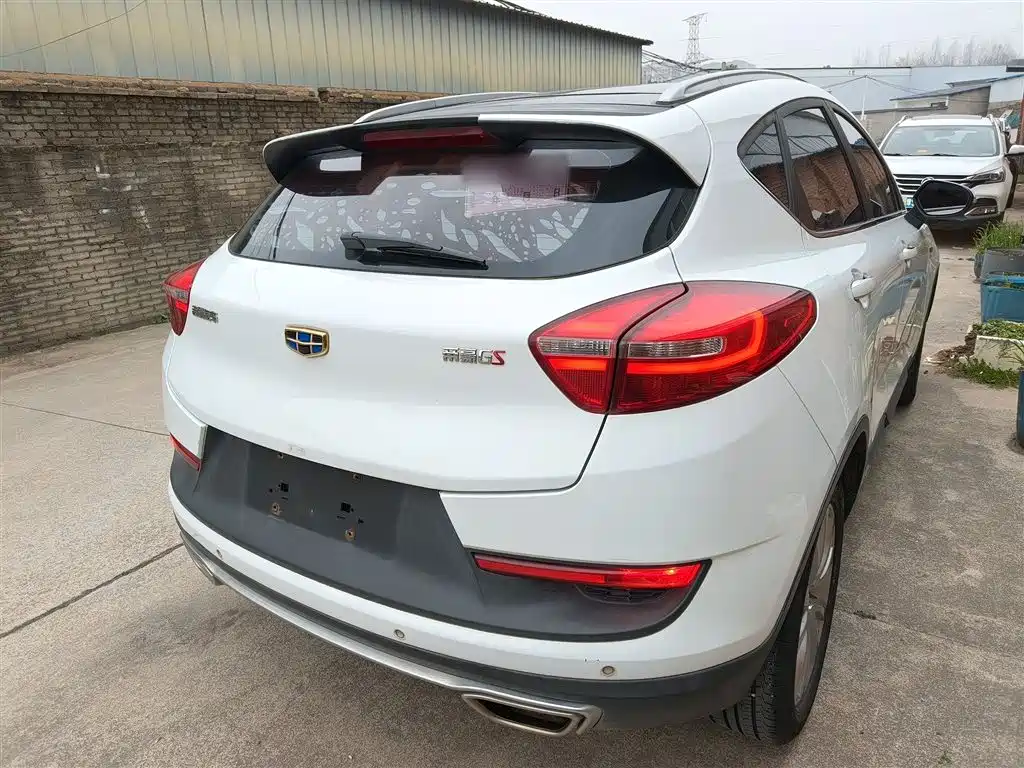 Geely Emgrand GS 2018 — фото 5