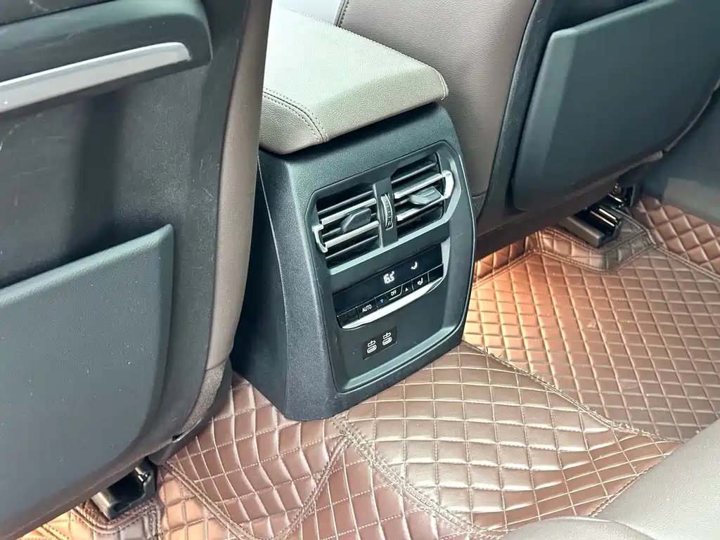 BMW 3 Series 2021 — фото 13