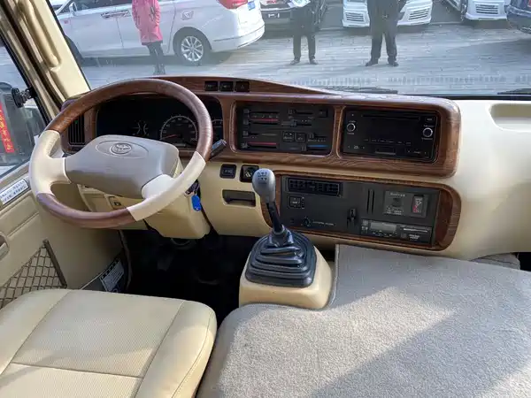 Toyota Coaster 2019