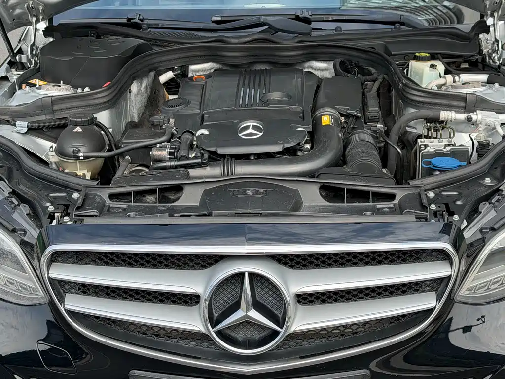 Mercedes-Benz E-Class 2014 — фото 18