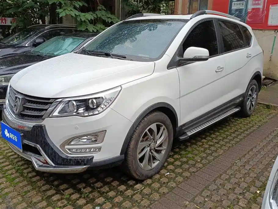 Baojun 560 2015