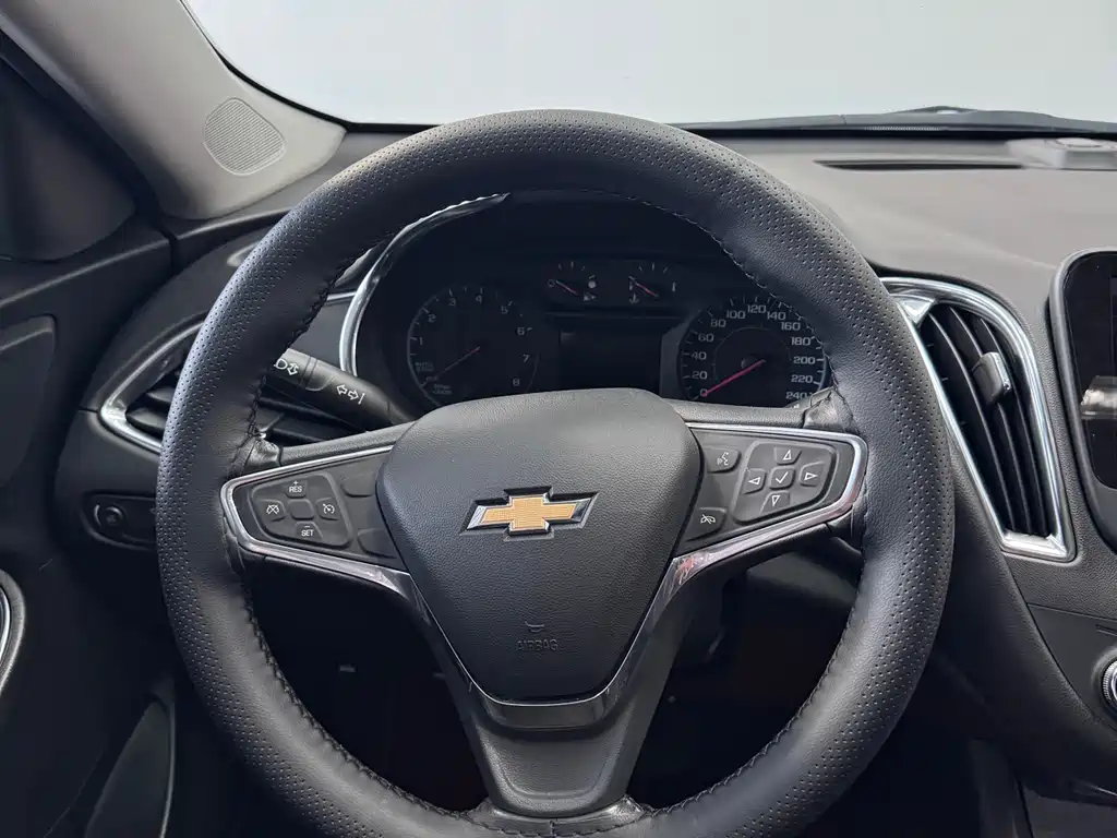 Chevrolet Malibu XL 2022 — фото 19