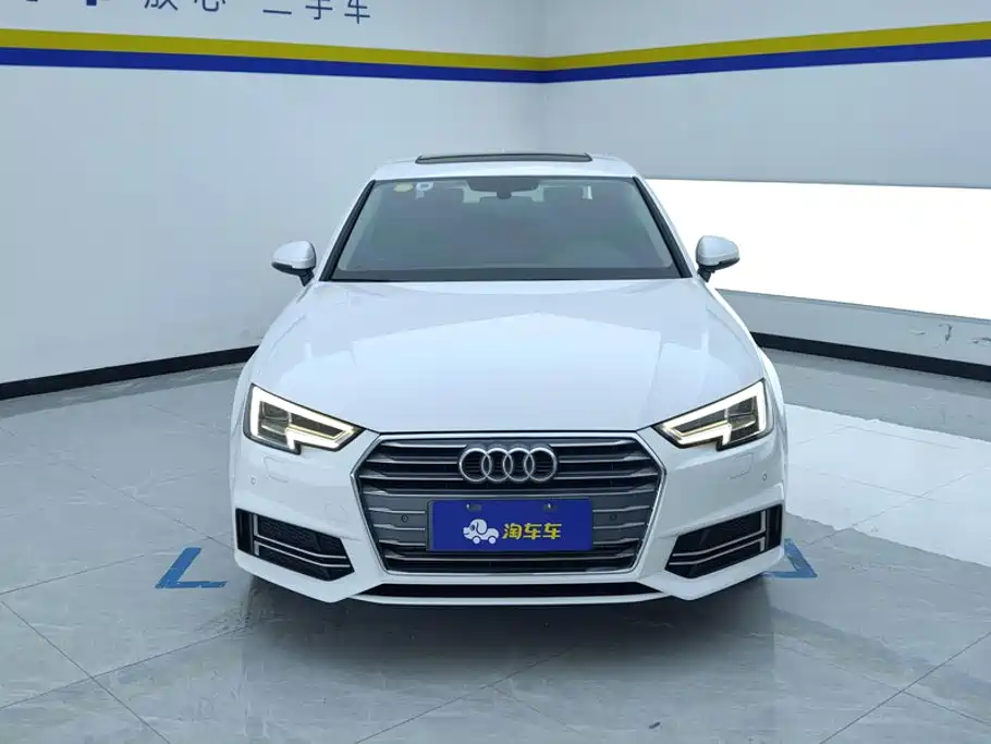 Audi A4L 2018 — фото 2