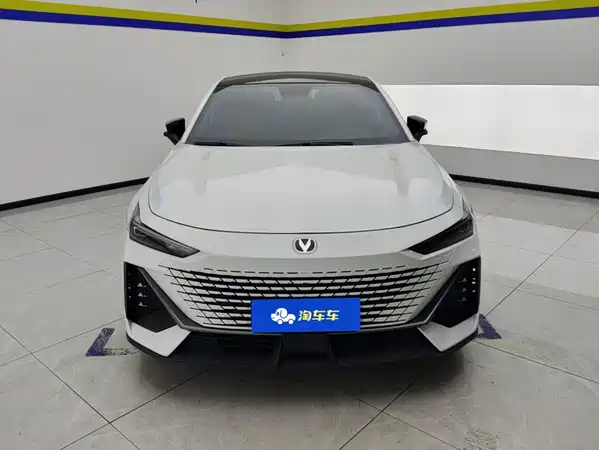 Changan UNI-V 2022
