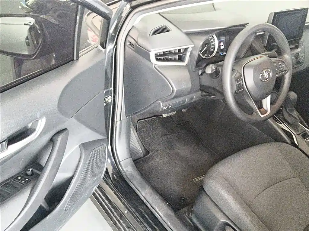 Toyota Corolla 2021 — фото 12