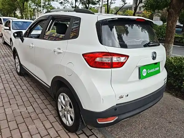 Changan CS15 2017