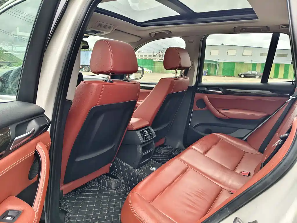 BMW X3 2013 — фото 10