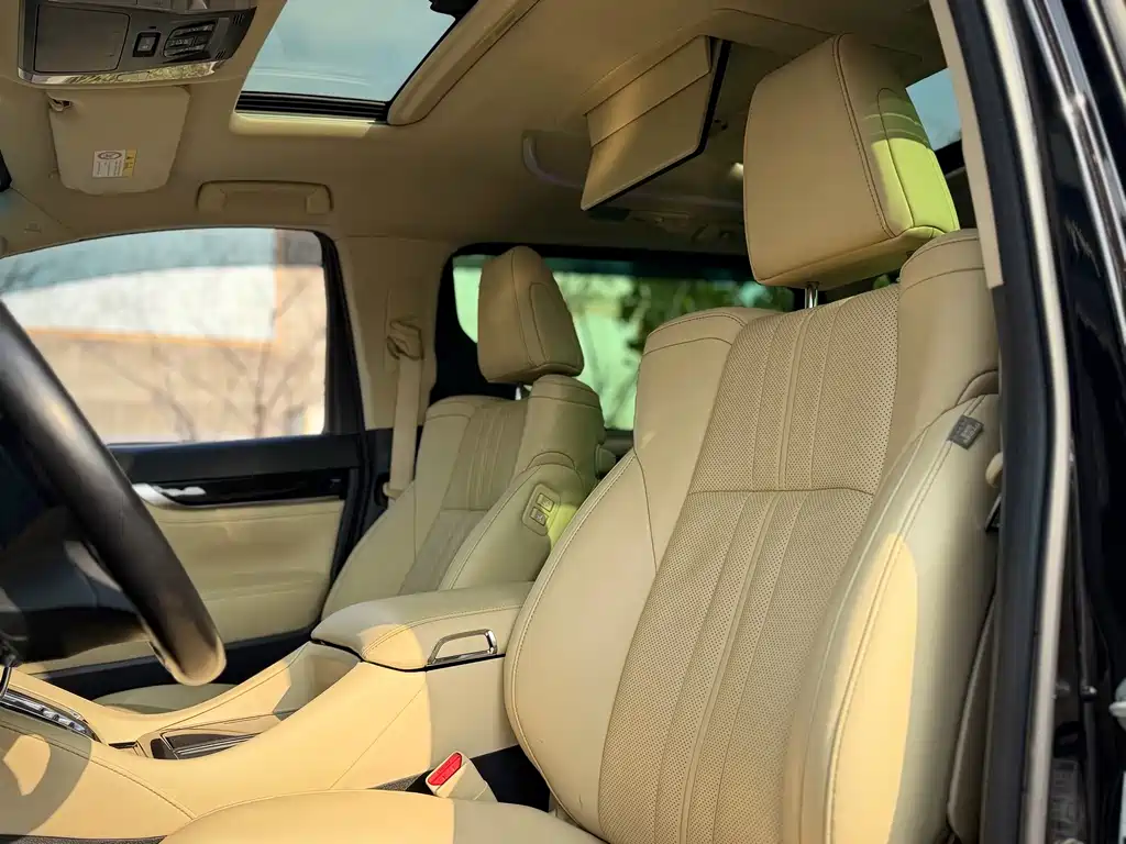 Toyota Vellfire 2020 — фото 13