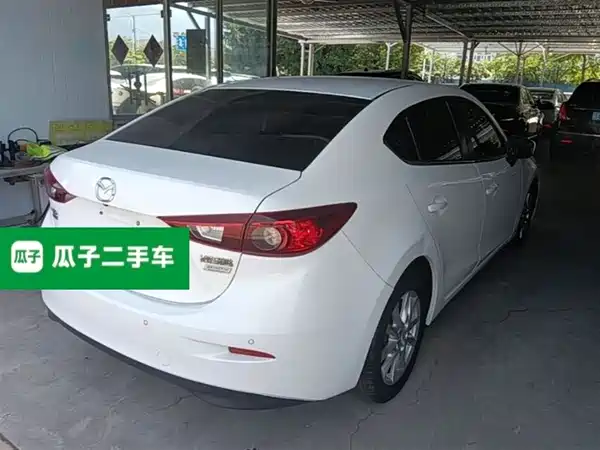 Mazda 3 Axela 2014