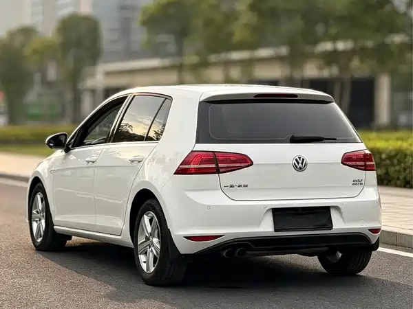 Volkswagen Golf 2016