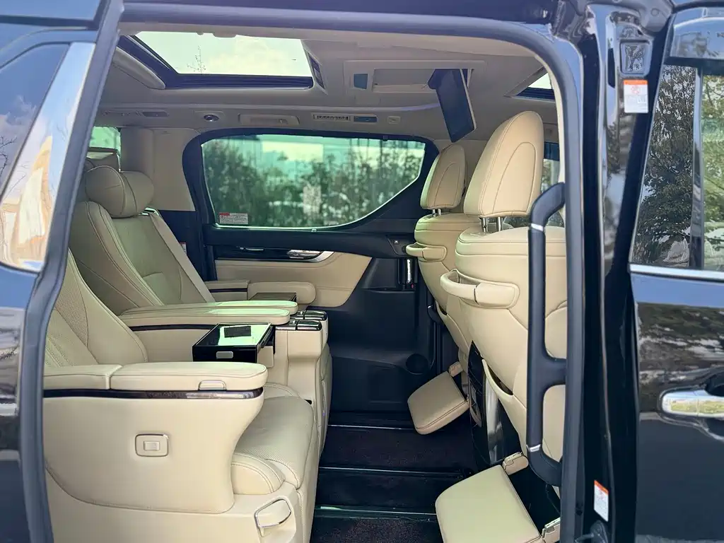 Toyota Vellfire 2020 — фото 19