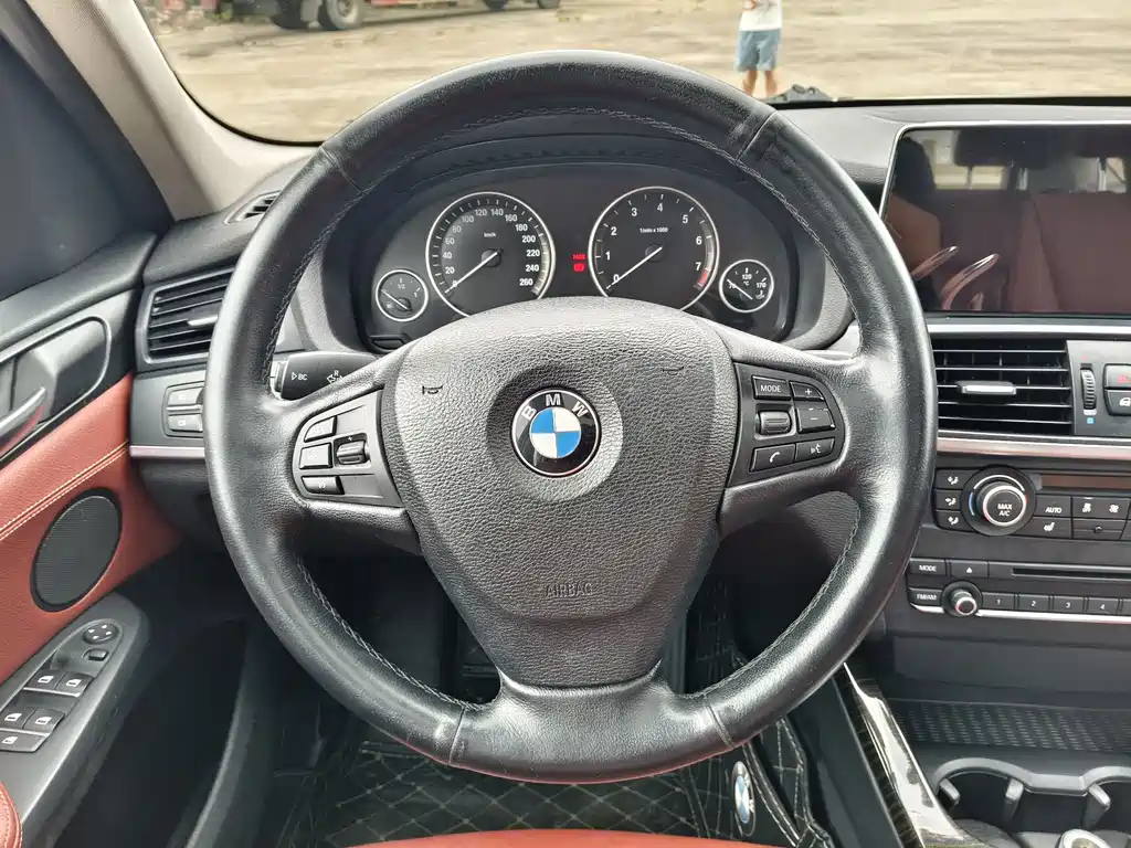 BMW X3 2013 — фото 15