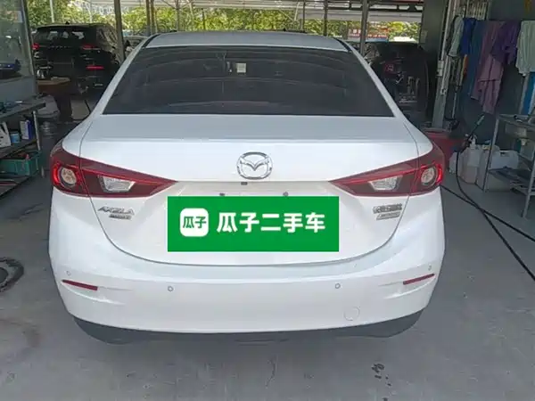 Mazda 3 Axela 2014