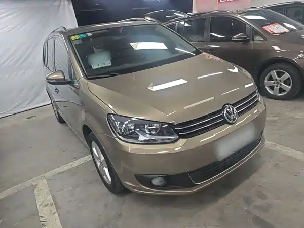 Volkswagen Touran 2015
