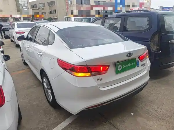 Kia K5 2016